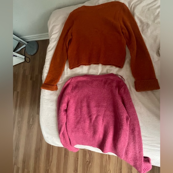 Stradivarius pink and orange knit sweaters - Picture 3 of 6